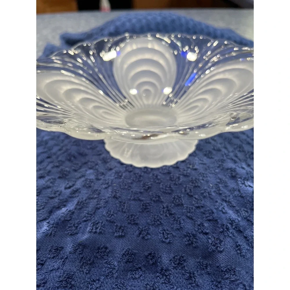 Art Deco Frosted Cambridge Moonlight Bowl Footed Scalloped Floral Design 9.5